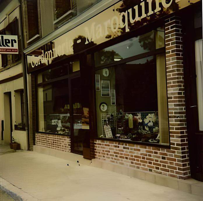 Fenêtres magasin Orne